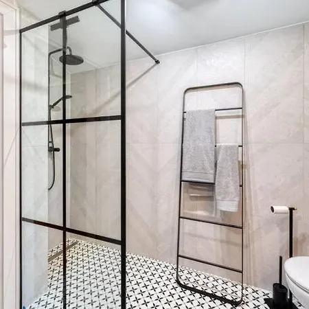 Letni Dom Nad Jeziorem Kaszuby Trojmiasto Casa de Férias *